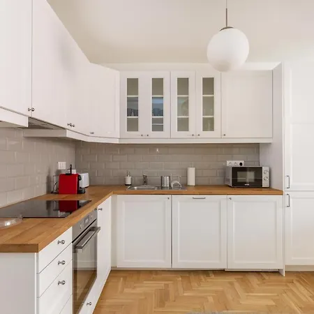 Cozy 3-bedroom In The Heart Of Διαμέρισμα *