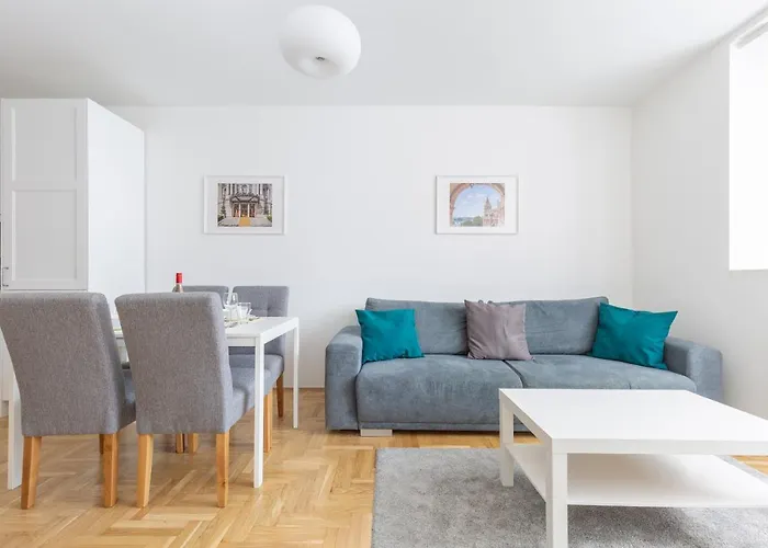 Cozy 3-bedroom In The Heart Of