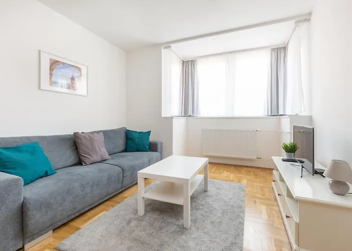 Cozy 3-bedroom In The Heart Of Budapest