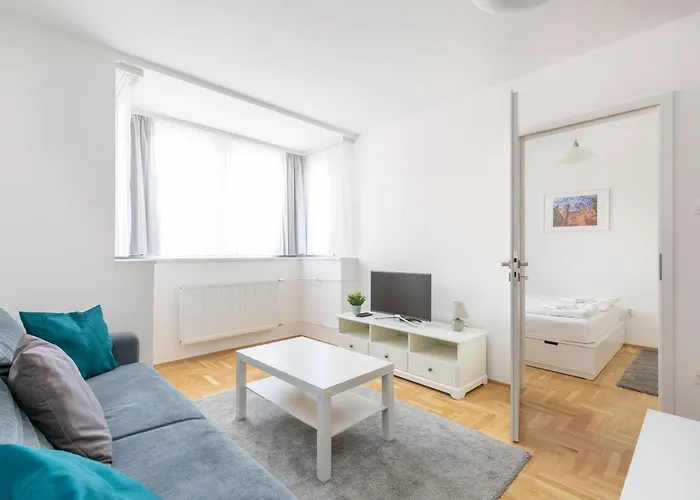 Cozy 3-bedroom In The Heart Of