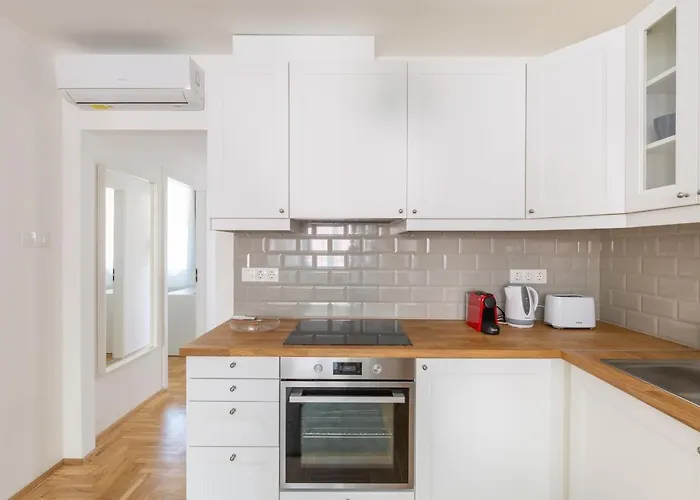 Cozy 3-bedroom In The Heart Of Apartman Budapest