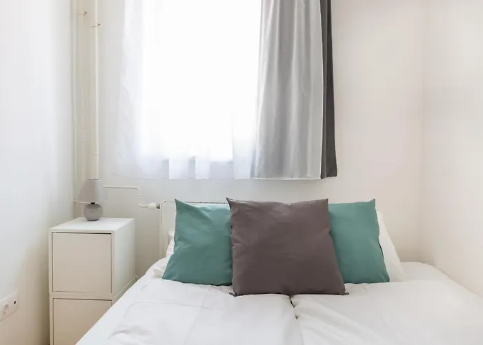 Apartman Cozy 3-bedroom In The Heart Of *